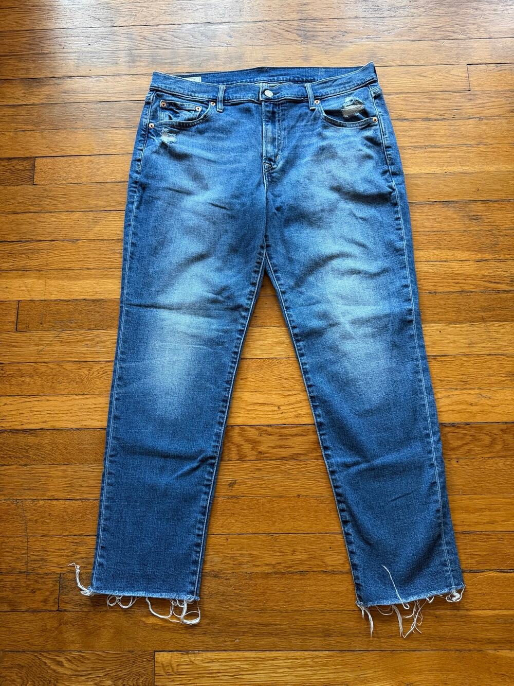 GAP ‘Girlfriend Mid Rise’ Distressed Jeans Women sz 12R / 31